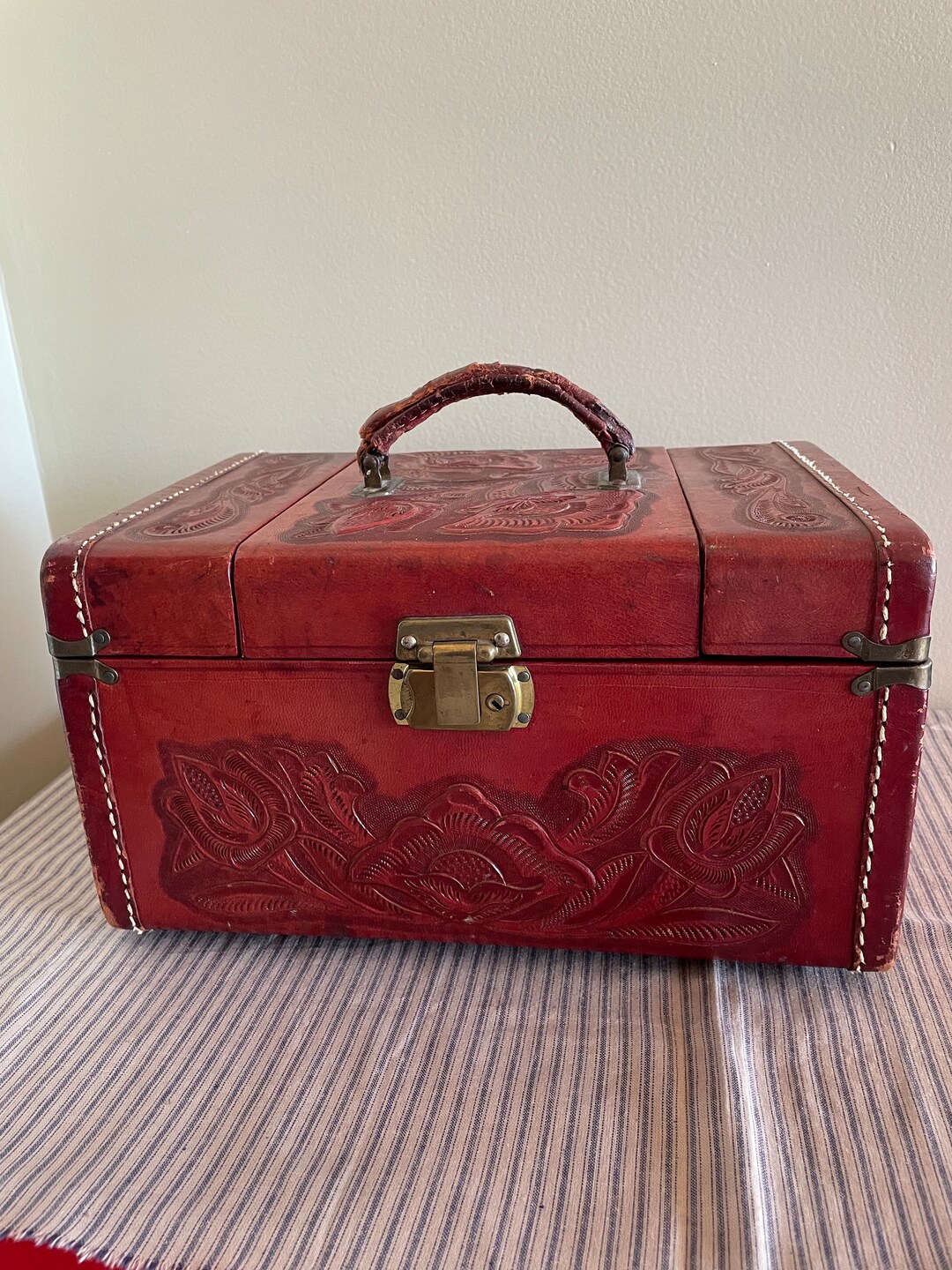 Vintage Train Case Tooled Leather Burgundy Color Etsy