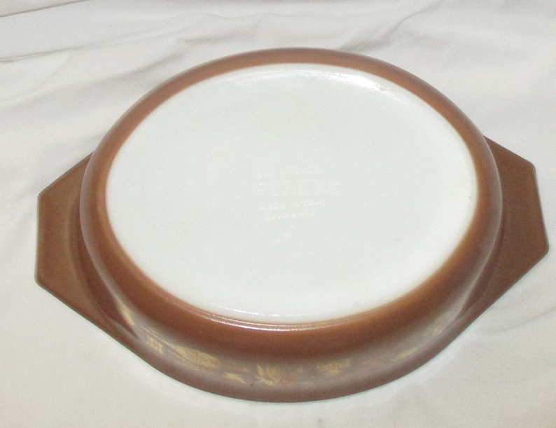 Vintage Pyrex Brown American Oval Casserole Dish 1 12 Qt
