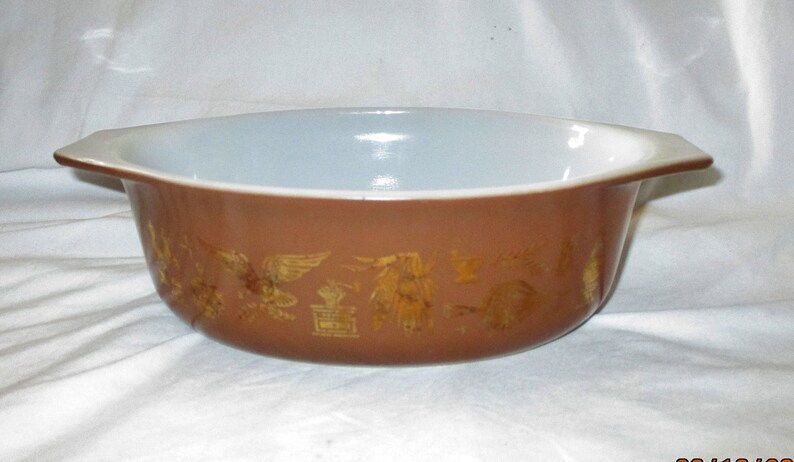 Vintage Pyrex Brown American Oval Casserole Dish 1 12 Qt