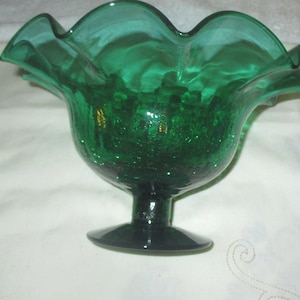 Vintage Blenko Ruffled Rim Footed Green Crackle Glass Bowl W/Pontil Mark