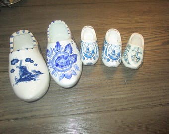 Vintage Holland Windmill Blue and White Floral Wood Etc Miniature Shoes