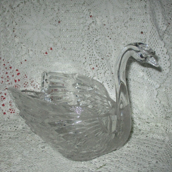 Vintage Hofbauer Bleikristall Lead Crystal Swan Basket Bowl Beautiful Glass