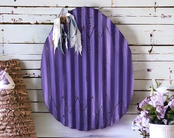 Huevo de Pascua de hojalata corrugada morada / Decoración rústica de Pascua de hojalata / Decoración de Pascua shabby chic