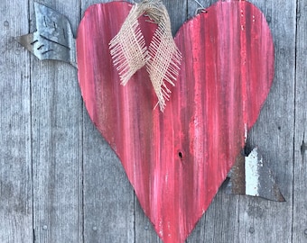 Corazón de hojalata corrugada / Corazón y flecha de hojalata / Decoración rústica de hojalata para San Valentín / Decoración de hojalata para bodas