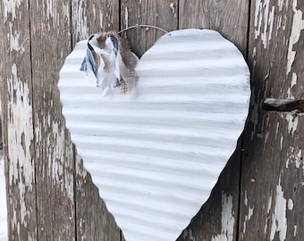 Corazón redondo de tamaño mediano, corazón rústico de hojalata, decoración rústica para bodas, corazón para colgar en la puerta, corazón de hojalata, decoración rústica de San Valentín, corazón de San Valentín