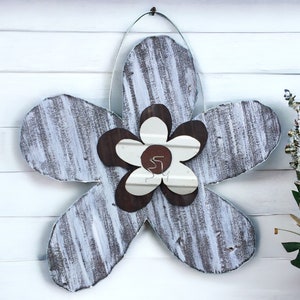 corrugated tin flower / rustic tin flower / metal flower / tin garden decor