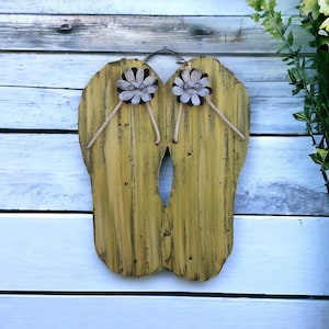 yellow corrugated tin flip flops / flip flop summer decor / metal flip flops / flip flop garden decor
