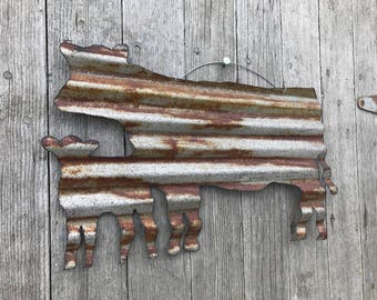 tin cow and calf / corrugated tin cow and calf / tin farmhouse decor / cow and calf