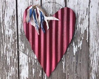 corazón de hojalata rojo / corazón de hojalata rústico / corazón de hojalata para aniversario / corazón de hojalata para San Valentín / corazón de hojalata para boda de estilo shabby chic