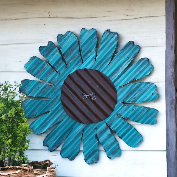 margarida de lata ondulada turquesa / flores de lata ondulada / margarida de lata rústica / decoração de lata vintage