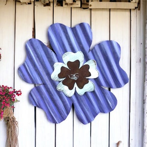 flor de lata roxa/flor de dogwood de lata ondulada/flor de lata enferrujada/flor de lata pintada à mão/flores de dogwood