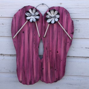pink corrugated tin flip flops / flip flop summer decor / metal flip flops / flip flop garden decor