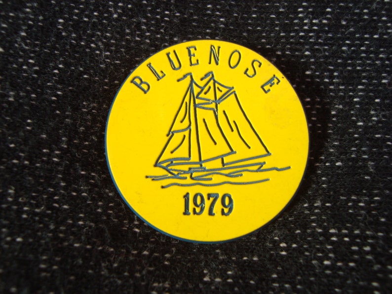 Bluenose 1979  Vintage Souvenir Pin  Collector Pin  Canadian History  Canada 150  Nova Scotia  Canadiana  Sailing  Tall Ships