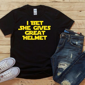 I Bet She Gives Great Helmet - Unisex T-Shirt