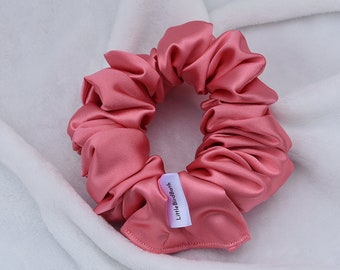 Valentines Day Scrunchie Cute Handmade Aesthetic Pink Scrunchie Pink Wavy Roses Scrunchie Valentines Day Gifts