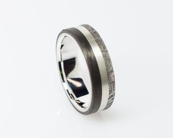 Carbon ring with meteorite and carbon