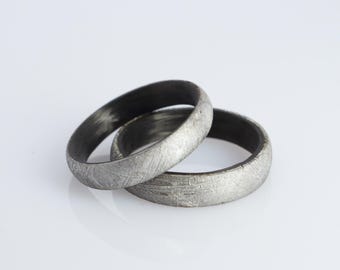 Carbon rings with meteorite and diamond (sample no. 337)