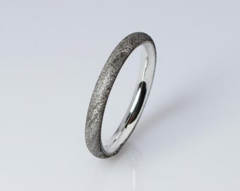 Meteorite rings as a set for L.L