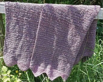 Plum purple wool blanket with scalloped edges, handmade wool and silk throw, hand dyed & hand spun afghan, 4'25 ft x 3'8 ft, boho blanket