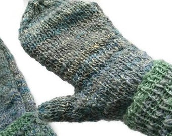 Pale blue wool mittens, wool gloves, handmade gloves, blue mitts, hand-knitted gloves, hand-dyed gloves, blue mitts, winter gloves