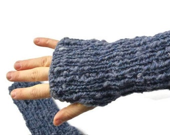 Blue wrist warmers, blue arm warmers, wool wrist warmers, hand-knitted wrist warmers, hand-dyed wrist warmers, hand dyed arm warmers