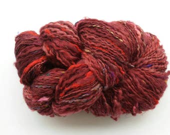 Red wool and silk yarn, bulky yarn, handspun yarn, art yarn, knitting yarn, weaving, crochet, hand-dyed yarn, multi-color yarn