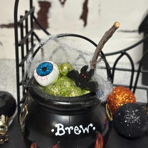 Witches cauldrons, Halloween decor, Hocus pocus, little pot, witches brew