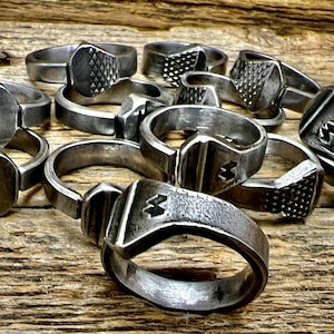 Prairie Diamond - Horse Shoe Nail Ring