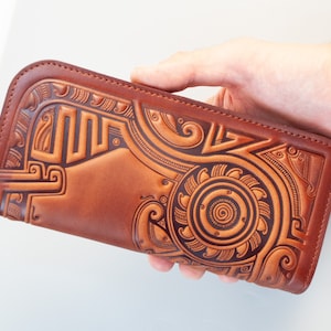 Cartera de cuero de grano completo hombres Marrón claro con relieve / cartera de cuero larga de los hombres, Monedero de cuero, cartera con ranura de identificación, cartera de pulsera