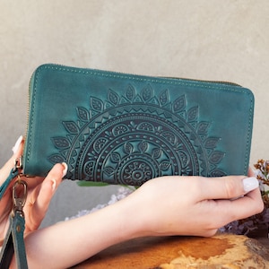 Cartera de piel con cremallera en color verde azulado oscuro / Cartera de piel turquesa para mujer, Cartera grande con cremallera, Cartera bohemia para mujer, Cartera de mano, Cartera de mujer