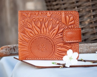 Real Leather Bifold Wallet: Light Brown Boho Sunflower