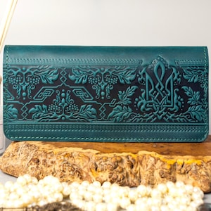 Cartera de piel color verde azulado oscuro con tridente / Cartera larga con emblema de Ucrania, cartera de mujer de Ucrania, correa de muñeca de cartera de piel repujada