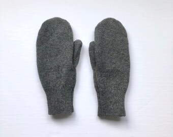 Grey Wool Mittens from Upcycled Sweater, Sustainable Gift, Eco-Friendly Fashion