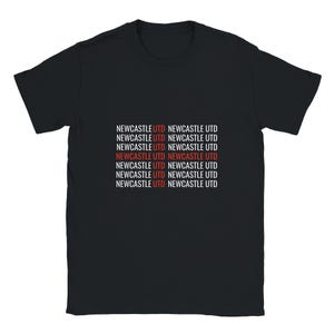Newcastle United Englands flagginspirerade t-shirt – mjuk, bekväm, DTG-klar bild 1
