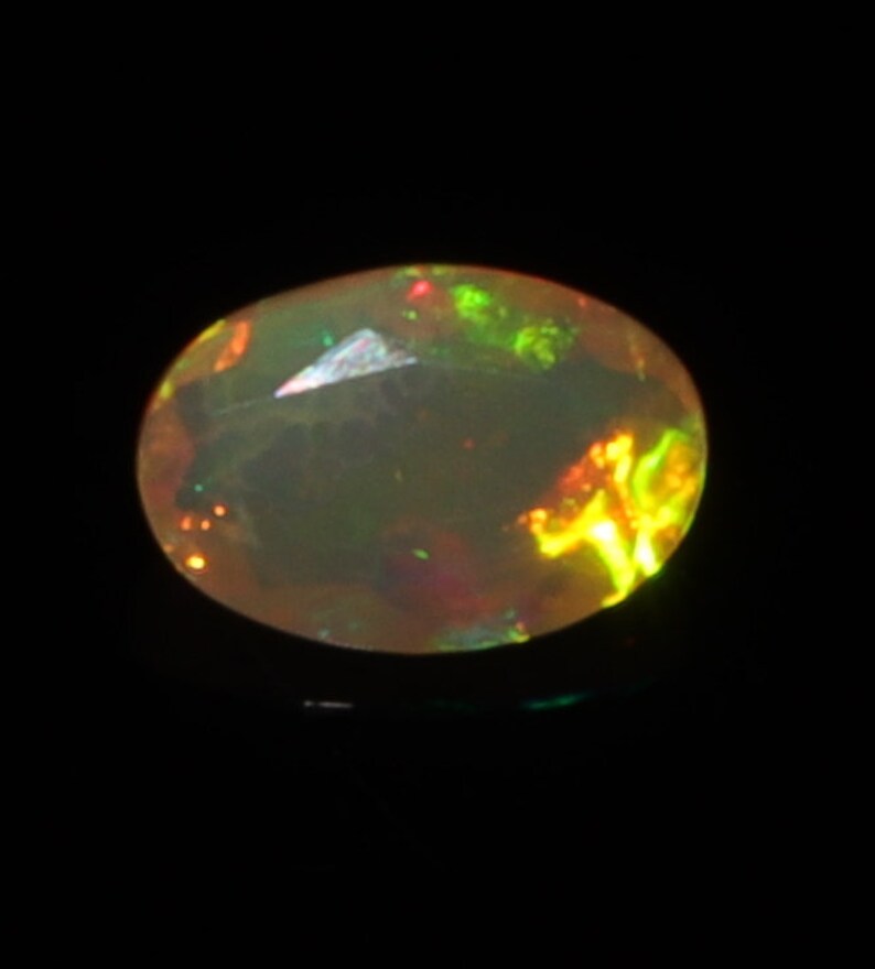 1.50 TCW 7x11mm Genuine Ethiopian Welo fire Opal Faceted Opal cut stone Opal stone Oval Opal for jewelry Opal opal collection