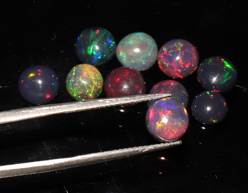 7x7mm Ethiopian welo fire opal Black Calibrated 10 PCS lot AAA+ Opal stone Opal for jewelry Opal for rings opal collection