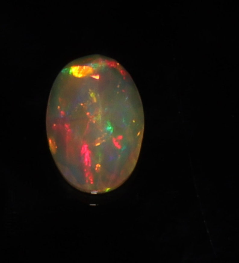 1.50 TCW 7x11mm Genuine Ethiopian Welo fire Opal Faceted Opal cut stone Opal stone Oval Opal for jewelry Opal opal collection