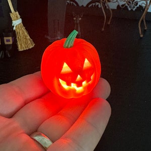 Mini Jack O Lantern LED Light Up Halloween and Fall Decor for Haunted House, Dollhouse, Diorama, and Fairy Garden Decorations or Gift