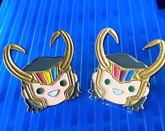 Pins de orgulho LGBTQ+ emoji Loki