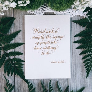 Oscar Wilde Zitat Harte Arbeit nichts zu tun Zitat Kalligraphie Zitat Geschenk Take It Easy Kunst Literarisches Geschenk Oscar Wilde Geschenk Zitat Wandkunst