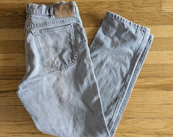 Vintage Lee Jeans Mens 32x30 Gray Straight Leg Faded Wash Denim Union Made USA