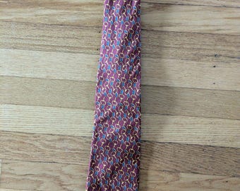 Brooks Brothers USA Men's Red Chain Geometric Pattern Silk Neck Tie