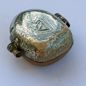 Gau-Box from South Tibet