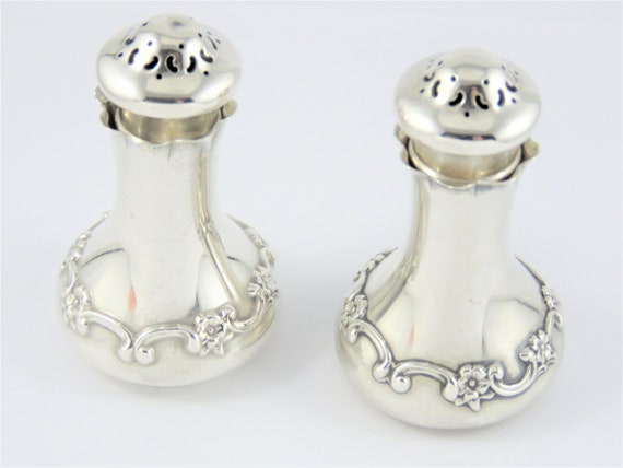 Sterling Silver Salt And Pepper Shaker Set With En