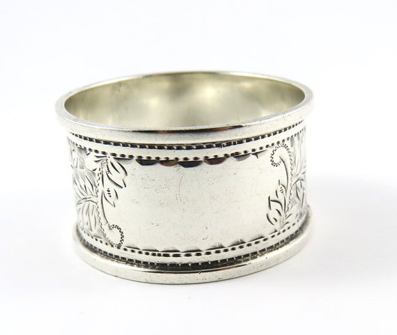 Sterling Silver 1 Inch Wide Napkin Ring With Engl… - image 1