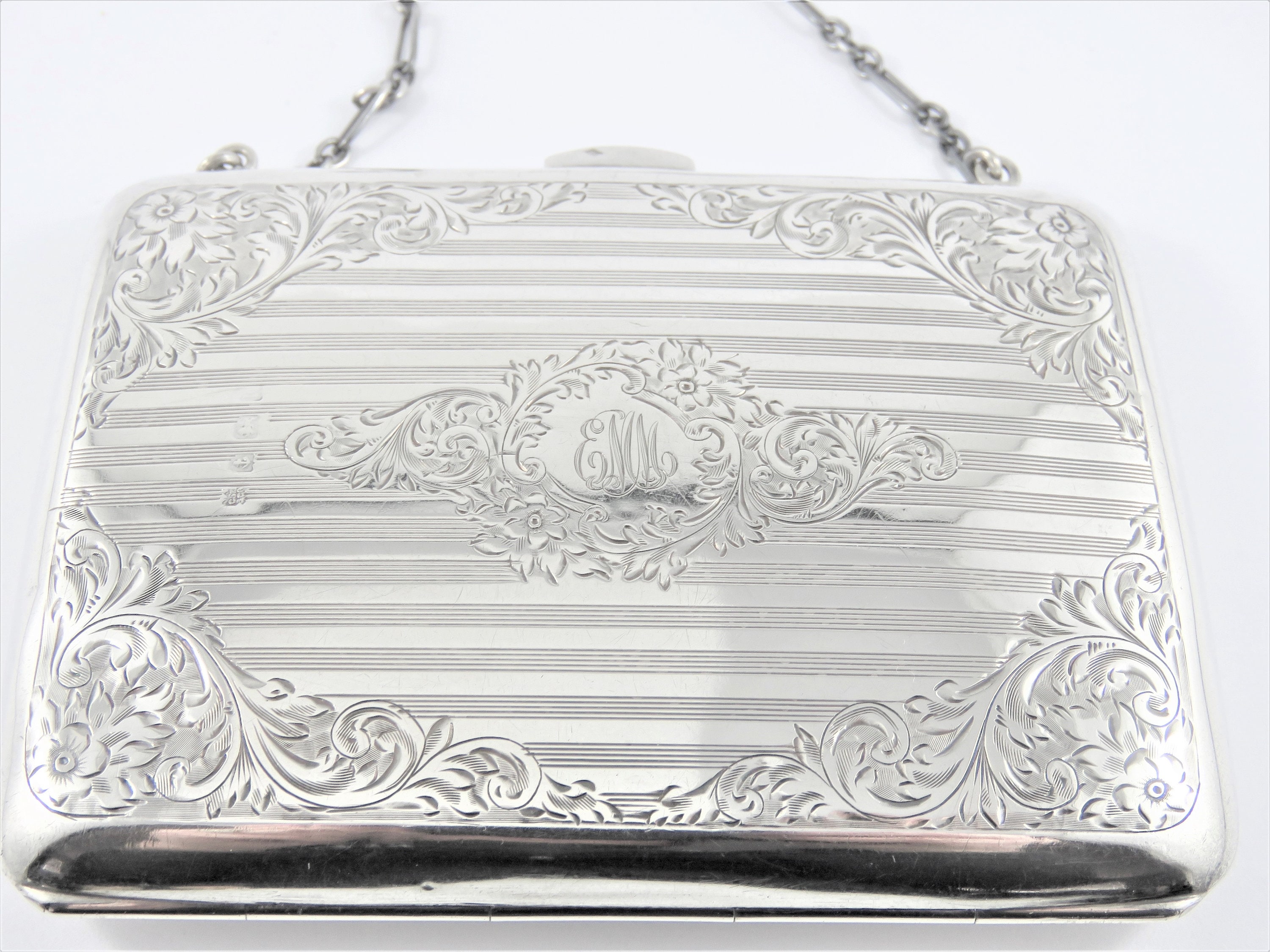 Mesh 800 Vermeil Silver Purse, Curve Frame, 1920, Balls Clasp, France | El  Coleccionista Ecléctico