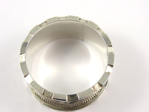 Sterling Silver 3/4 Inch wide Napkin Ring with En… - image 2