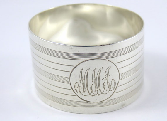 Sterling Silver 1" Wide Napkin Ring With English … - image 1