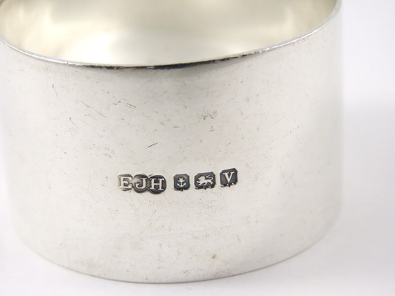 Sterling 1 Inch Wide Napkin Ring With English Hal… - image 2
