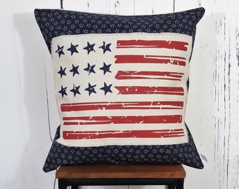 BAUERNHAUS Kissenbezug 18x18~USA Flagge Distressed on Navy Blue Star Print Stoff~4. Juli Kissen~Patriotisches Canvas Kissen~USA Wurfkissen